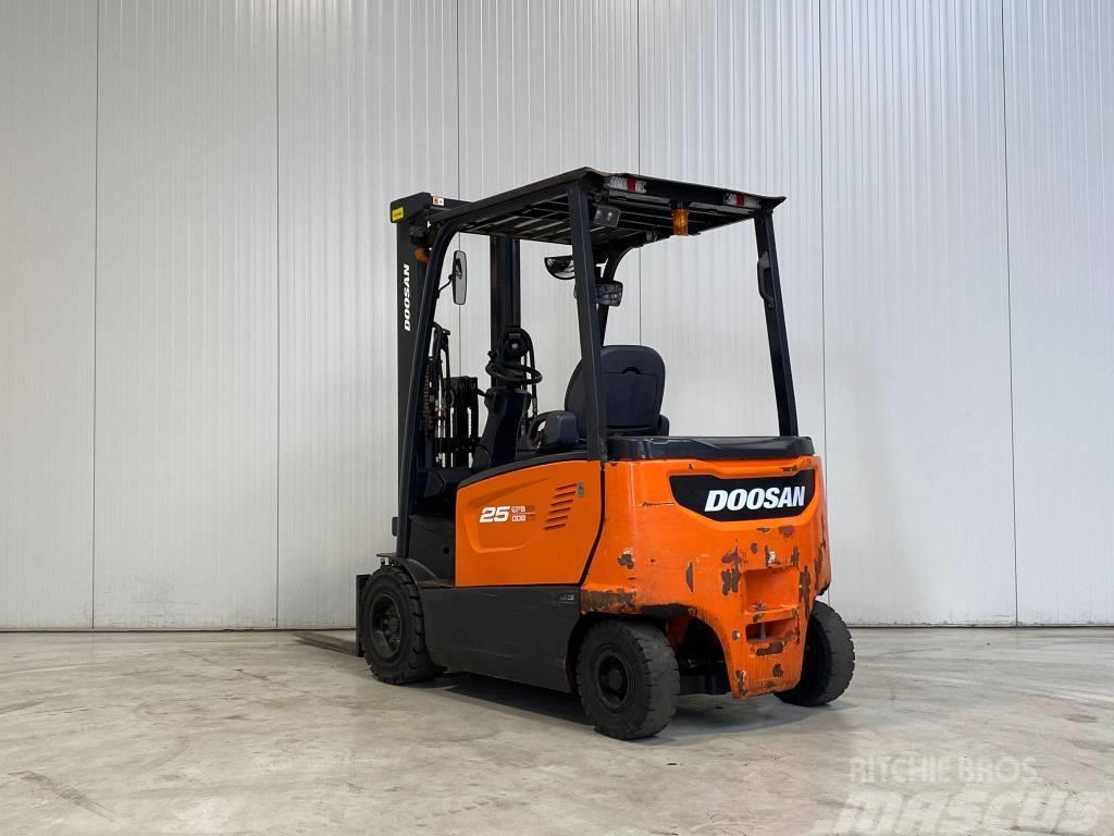 Doosan B25X-7 Carretillas de horquilla eléctrica