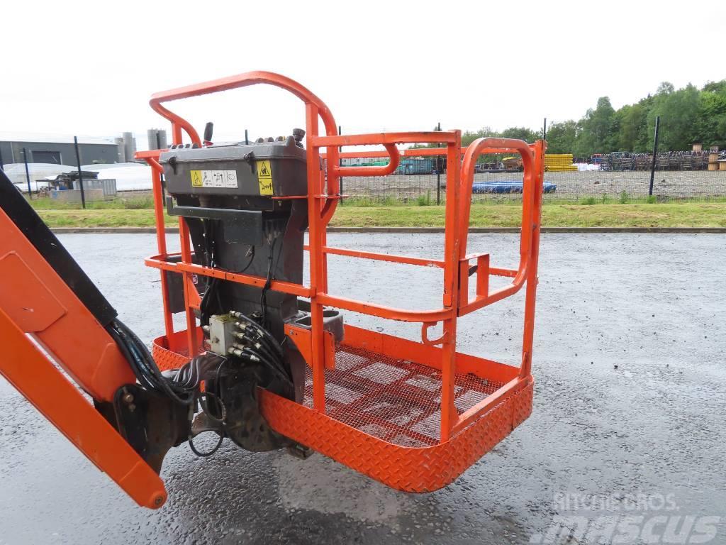 JLG 600 AJ Plataformas con brazo de elevación manual