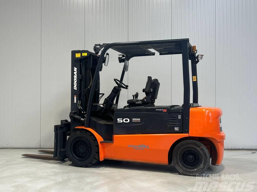 Doosan B50X-5 Carretillas de horquilla eléctrica