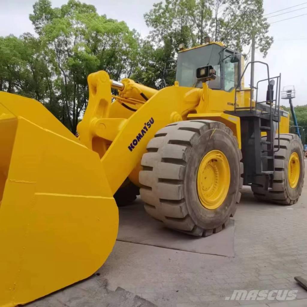 Komatsu WA 600 Cargadoras sobre ruedas