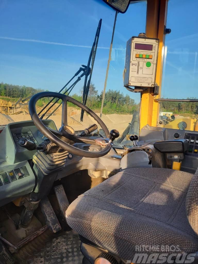 Volvo L180C Cargadoras sobre ruedas