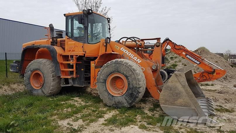 Doosan DL400 Cargadoras sobre ruedas