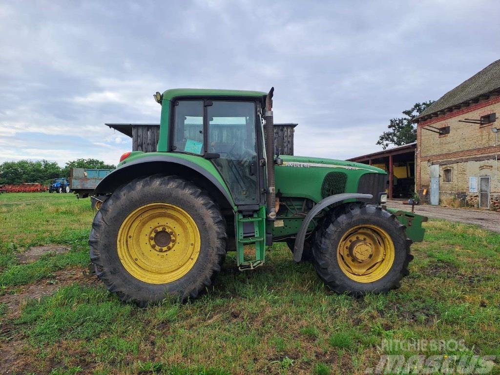 John Deere 6820 Tractores