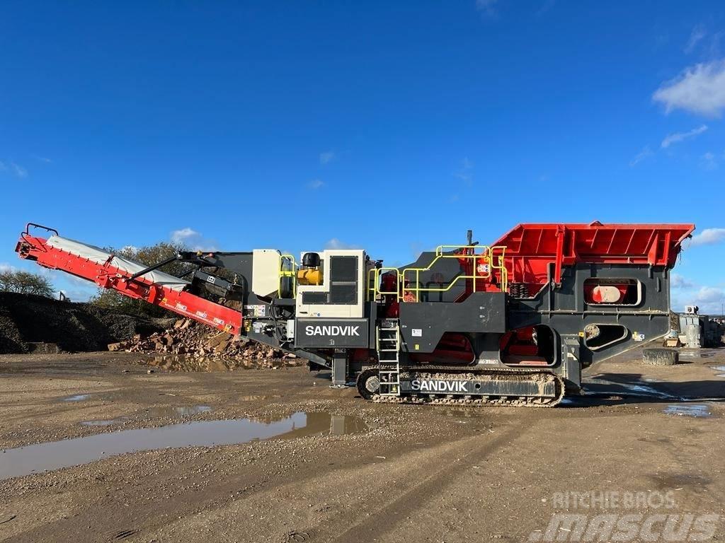 Sandvik QJ 341 Trituradoras móviles