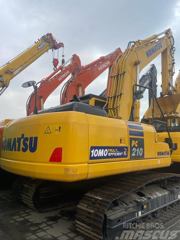 Komatsu PC210-10MO Excavadoras sobre orugas