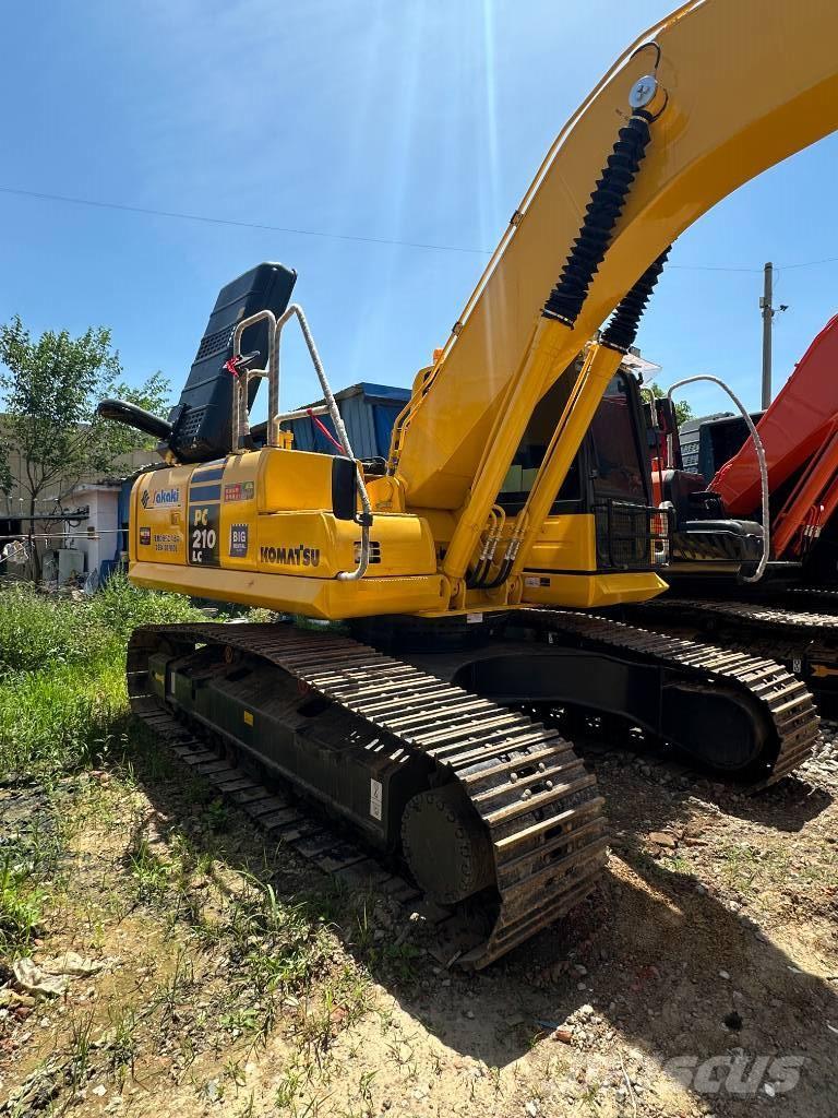 Komatsu PC 210 Excavadoras sobre orugas