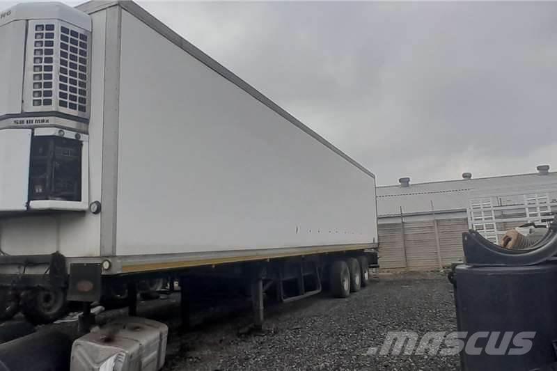  TRAILER 10002000 Otros camiones