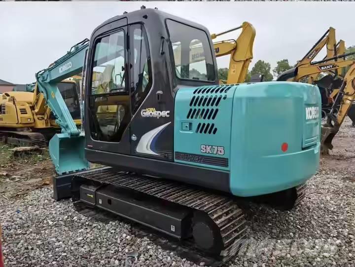 Kobelco SK75 Excavadoras sobre orugas