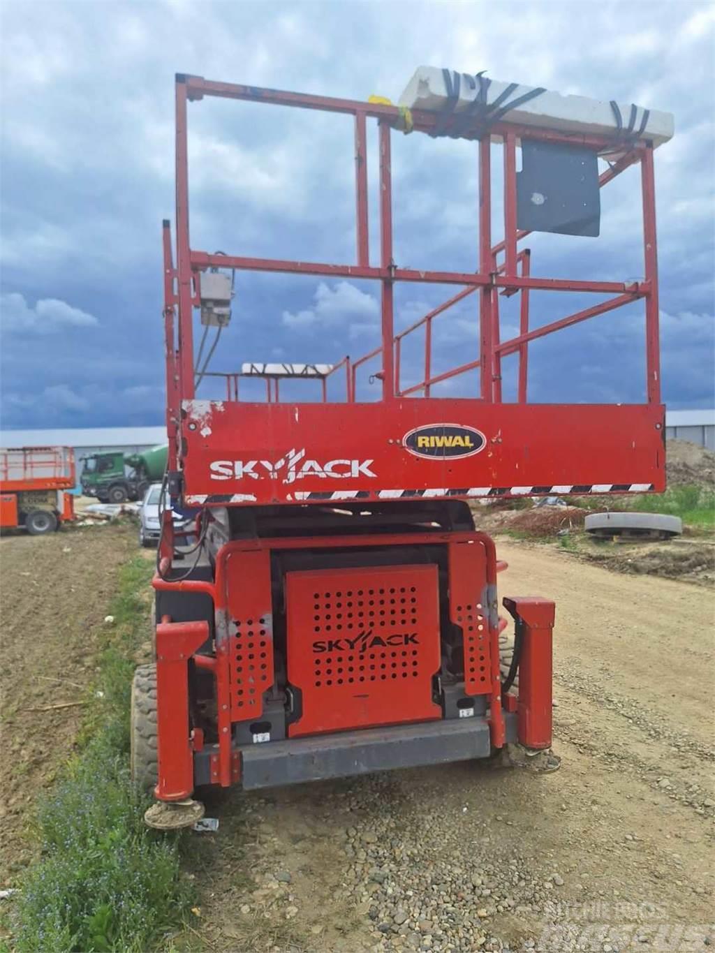 SkyJack 8841RT Plataformas tijera