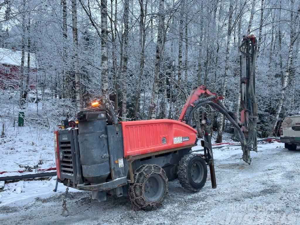 Sandvik Commando DC130Ri Perforadora de superficie