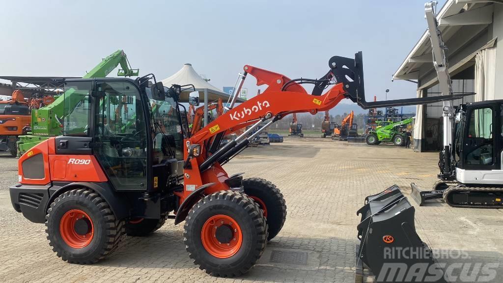 Kubota R 090 Cargadoras sobre ruedas