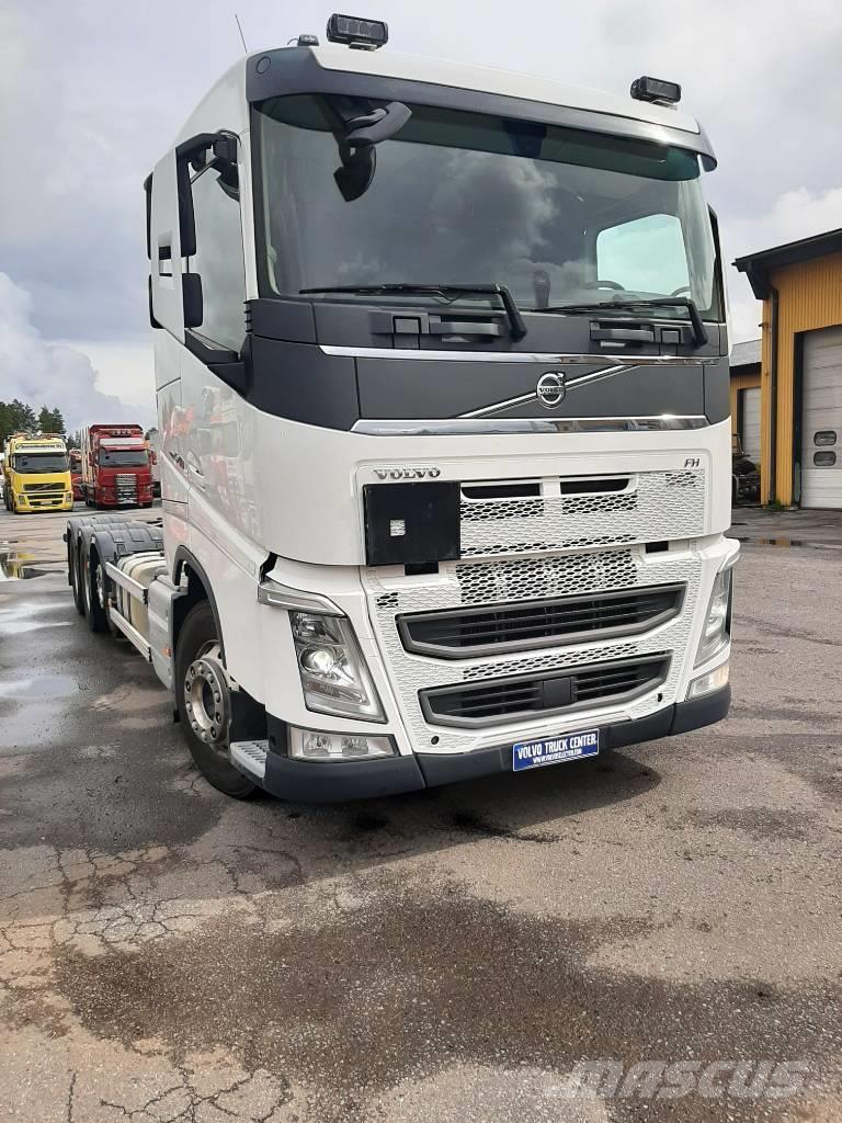 Volvo FH 13 Camiones con chasís y cabina