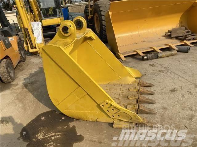 Komatsu PC220-7 Excavadoras sobre orugas