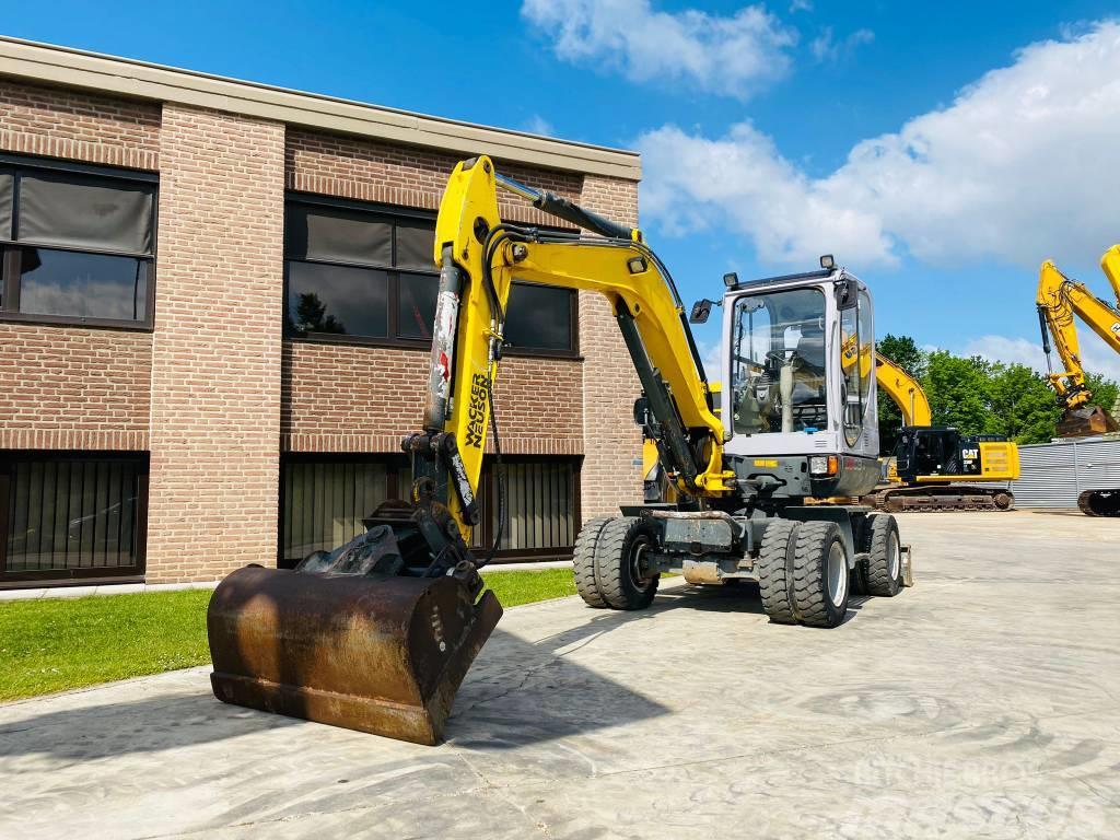 Wacker Neuson 6503 Excavadoras de ruedas