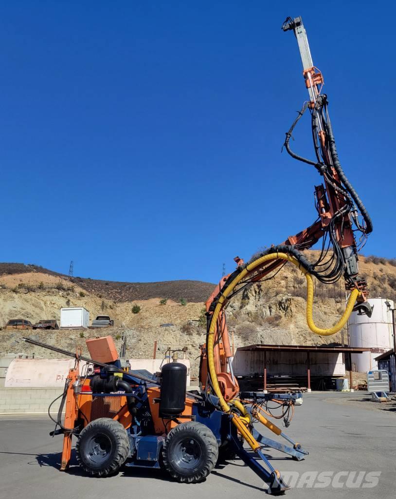 Sandvik DC 300 Perforadora de superficie