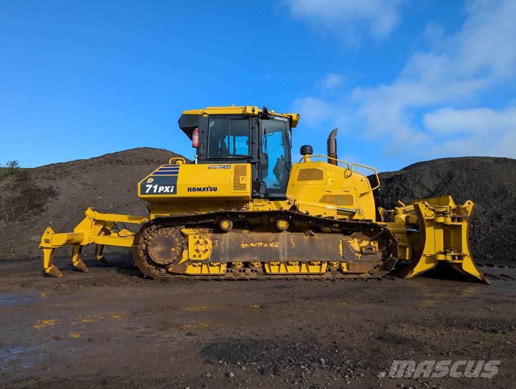 Komatsu D71PXi-24 Buldozer sobre oruga