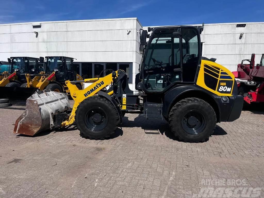 Komatsu WA80 Cargadoras sobre ruedas