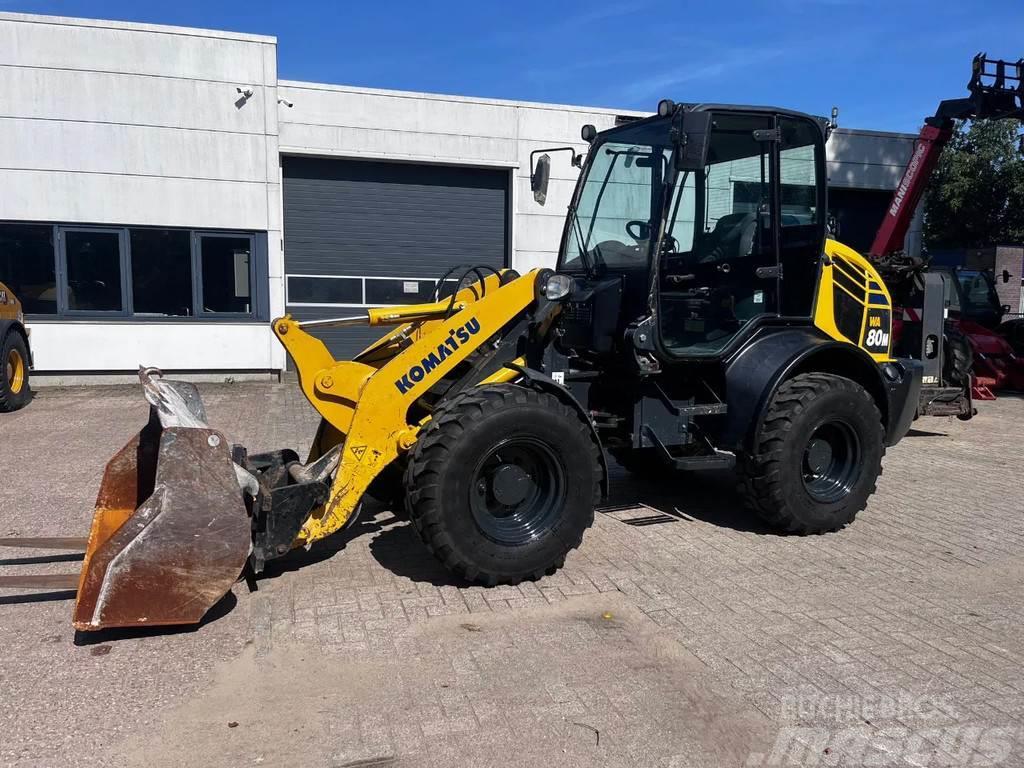 Komatsu WA80 Cargadoras sobre ruedas