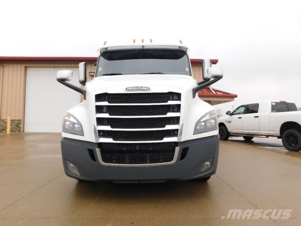 Freightliner Cascadia 126 Camiones tractor