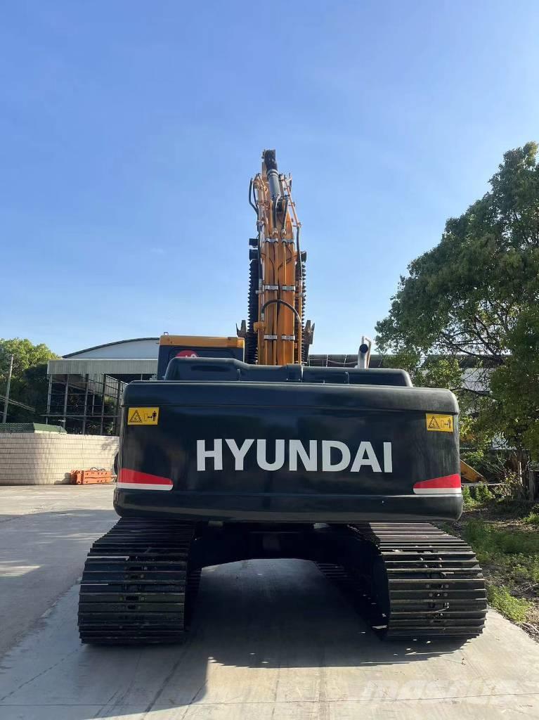 Hyundai R220-9S Excavadoras de ruedas