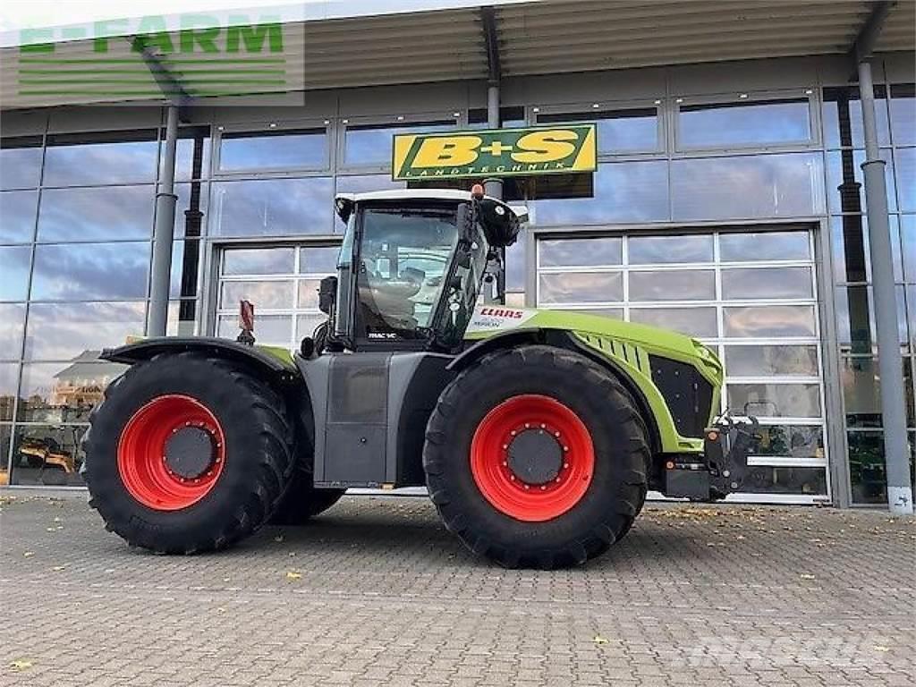 CLAAS xerion Tractores