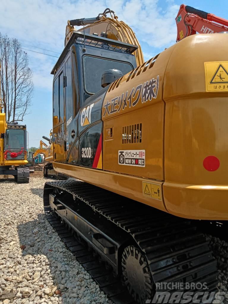 CAT 320D2 Excavadoras 7t - 12t