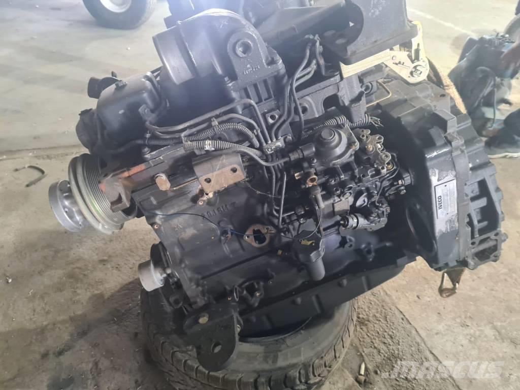 Iveco F4GE9484F ENGINE Motores