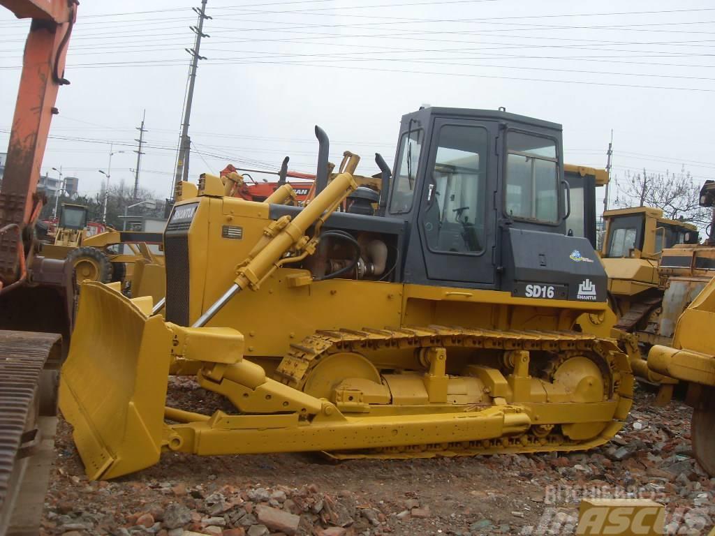 Shantui SD 16 Buldozer sobre oruga