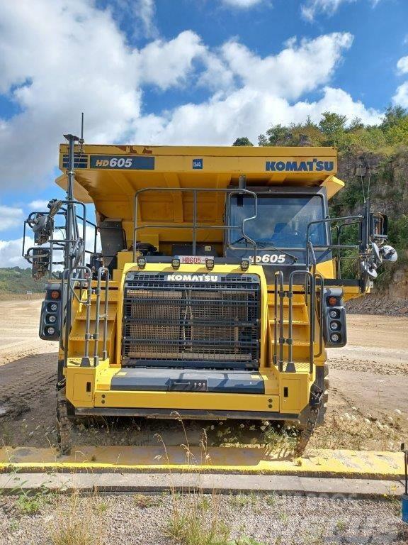 Komatsu HD605-8 Camiones de volteo rigidos