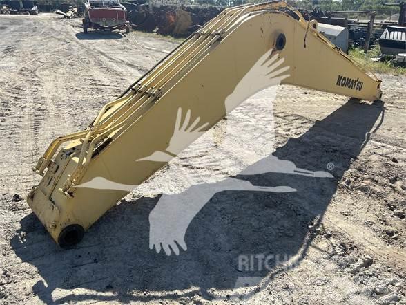 Komatsu PC200 Plataformas y cucharones