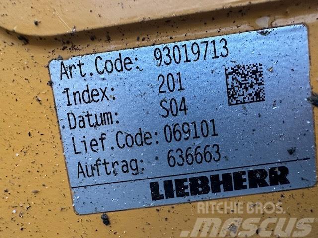 Liebherr L 514 Plataformas y cucharones