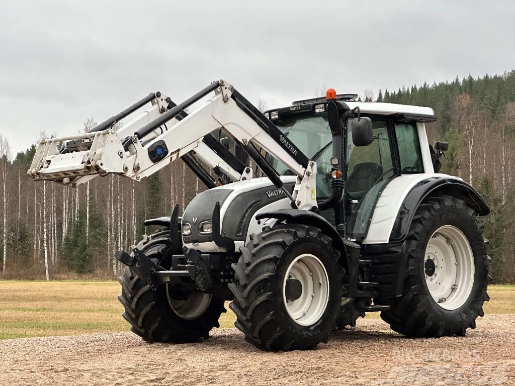 Valtra N142 Direct Tractores