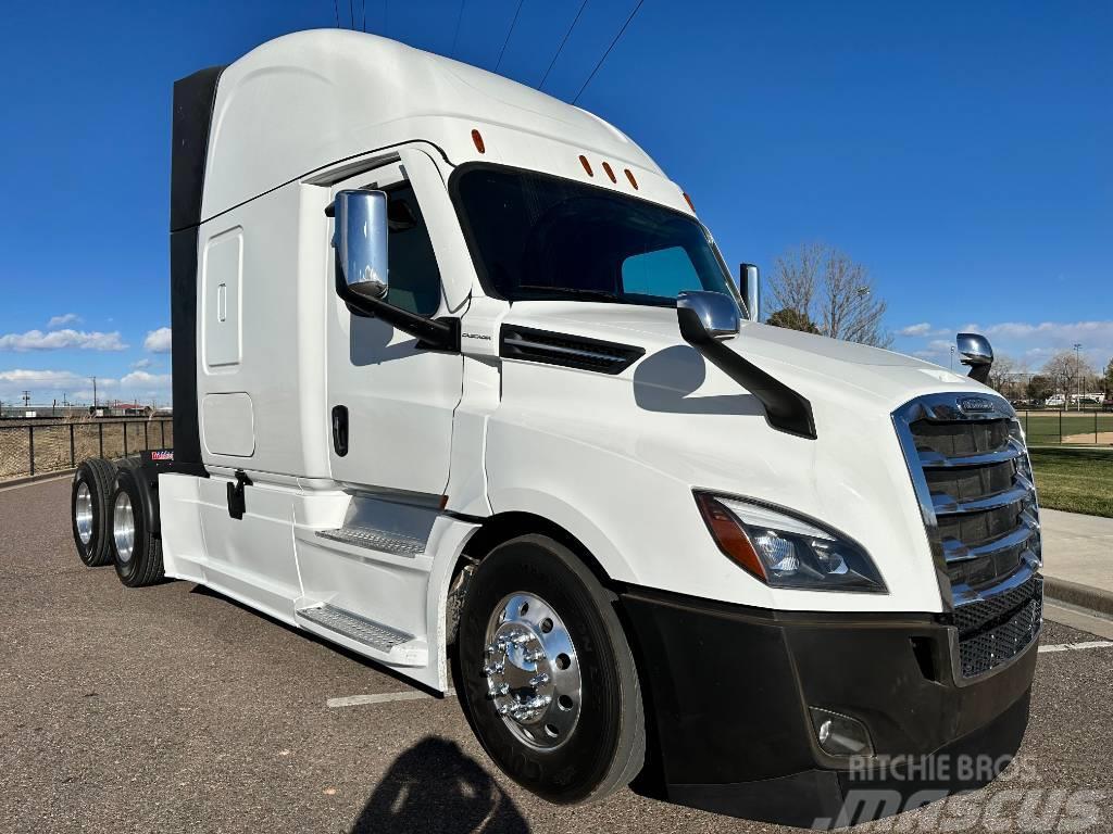 Freightliner Cascadia 126 Camiones tractor