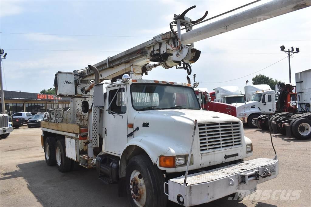 Altec D1090TR Camiones de perforación móvil