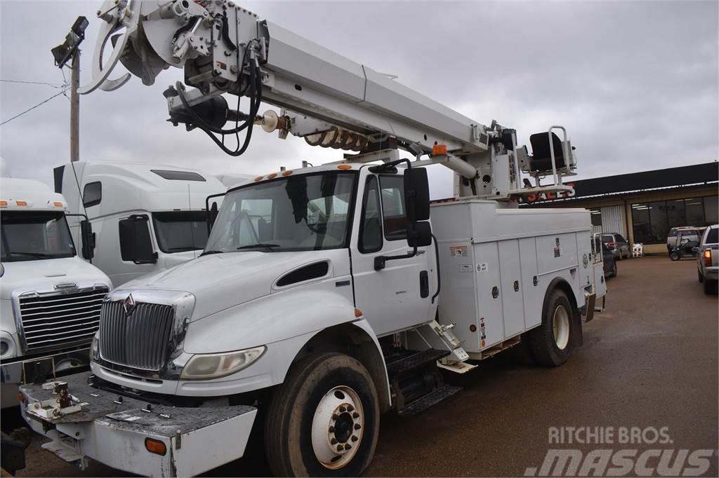 Altec D2045TR Camiones de perforación móvil