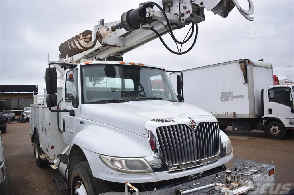 Altec D2045TR Camiones de perforación móvil