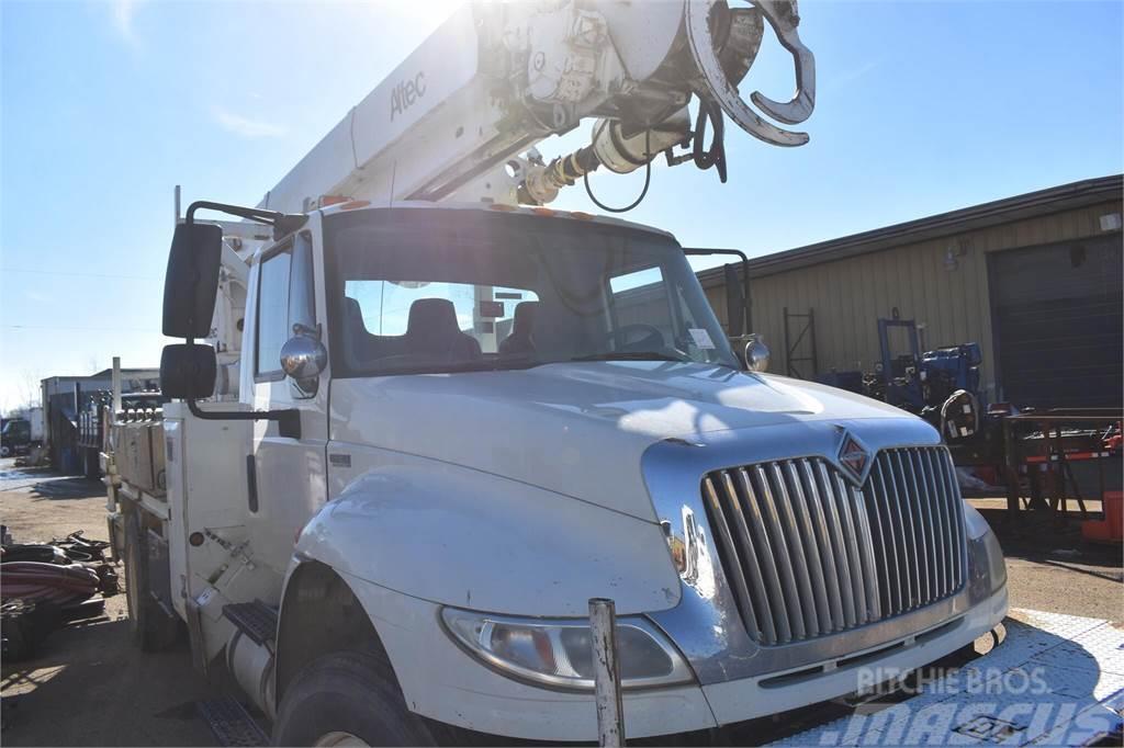 Altec D2045TR Camiones de perforación móvil