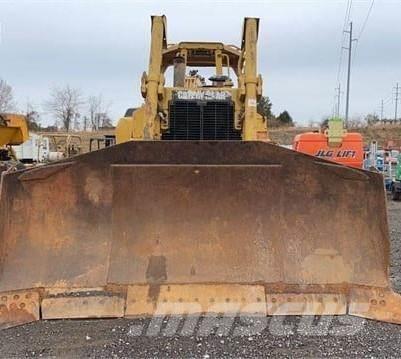 CAT D8N Buldozer sobre oruga