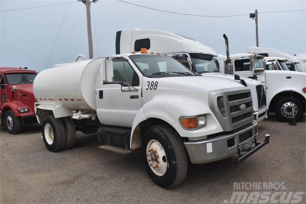 Ford F750 Camiones cisternas