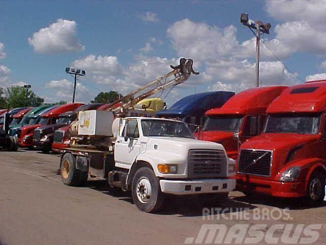 Ford F800 Vehículos municipales multiusos