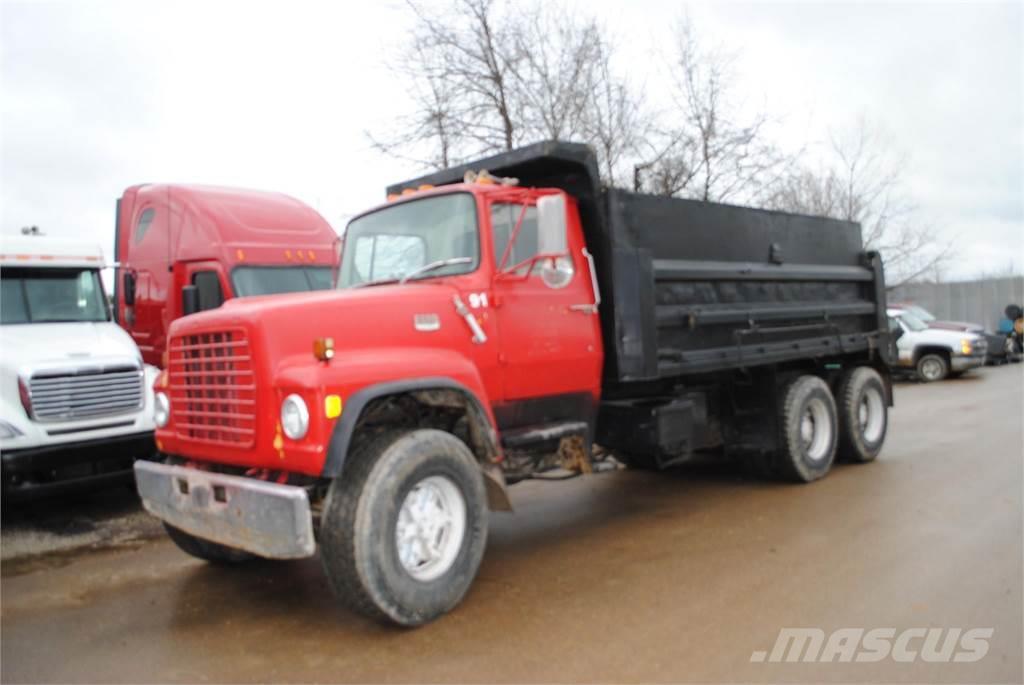 Ford L8000 Bañeras basculantes usadas