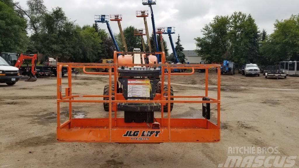 JLG 600S Plataformas con brazo de elevación telescópico