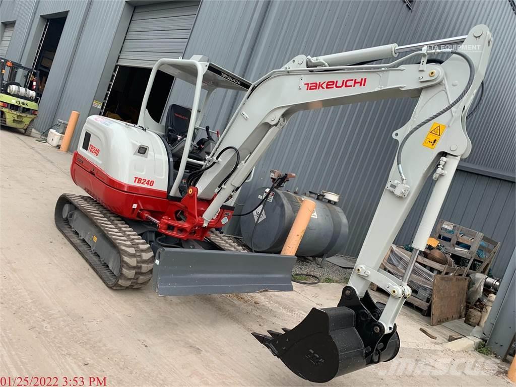 Takeuchi TB240 Miniexcavadoras