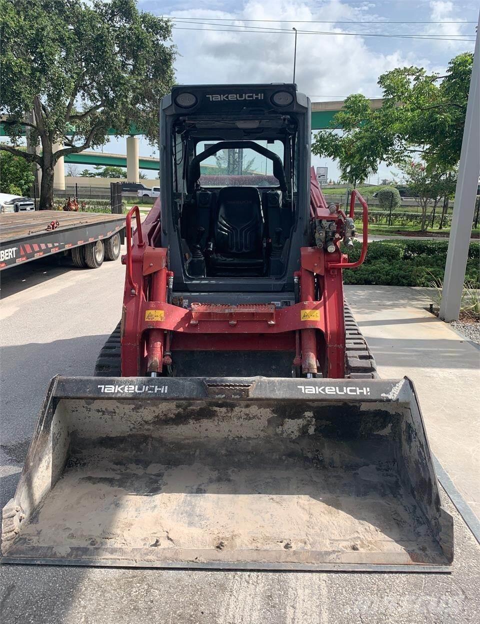 Takeuchi TL12V2 Minicargadoras