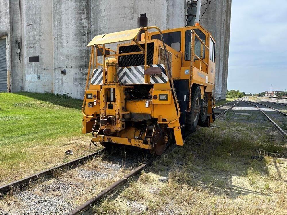  TRACKMOBILE 5500TM Otros