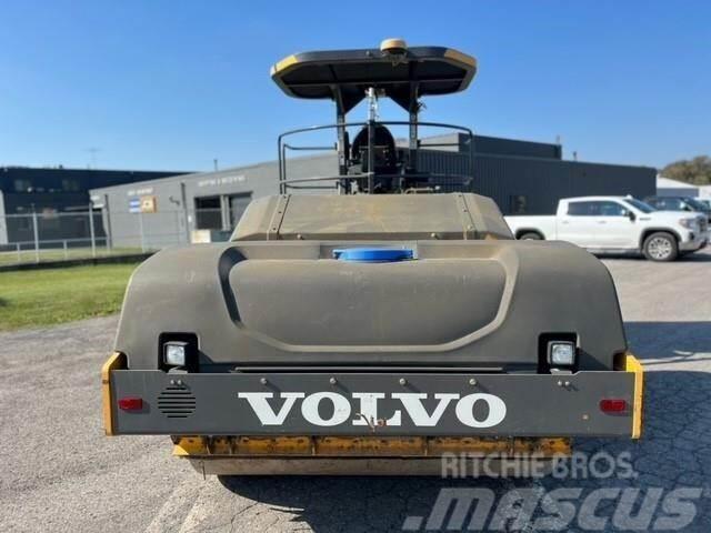 Volvo DD120C Rodillos de doble tambor