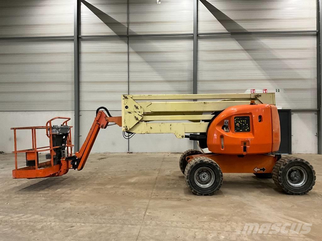 JLG 450 AJ Plataformas con brazo de elevación manual