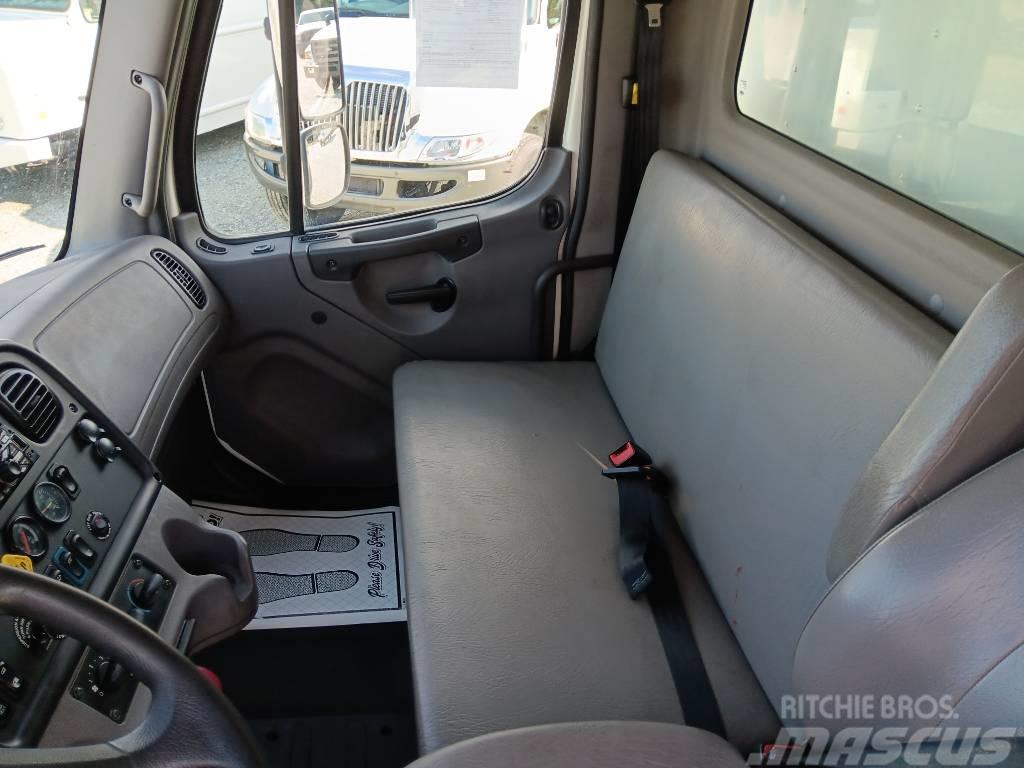 Freightliner MB 55 Camiones con caja de remolque