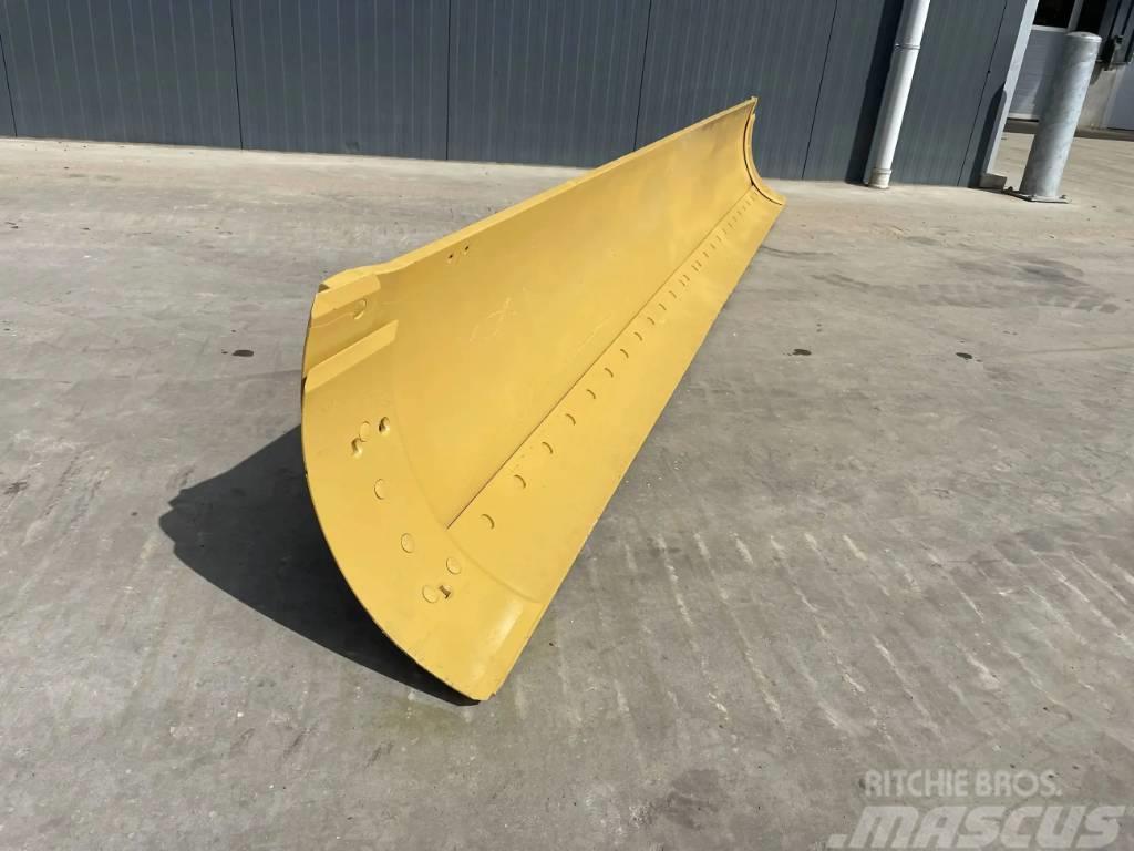 CAT 140H Moldboard Cuchillas