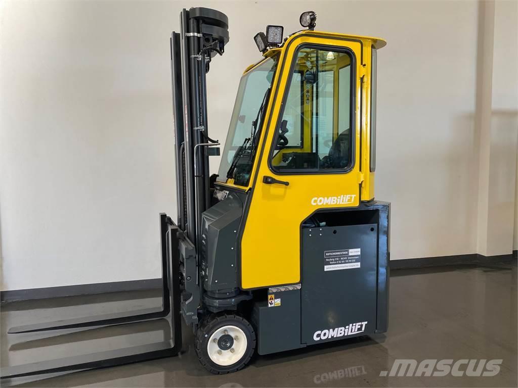 Combilift CBE3000 Montacargas de 4 vías